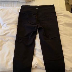 Athleta Capri Black Leggings